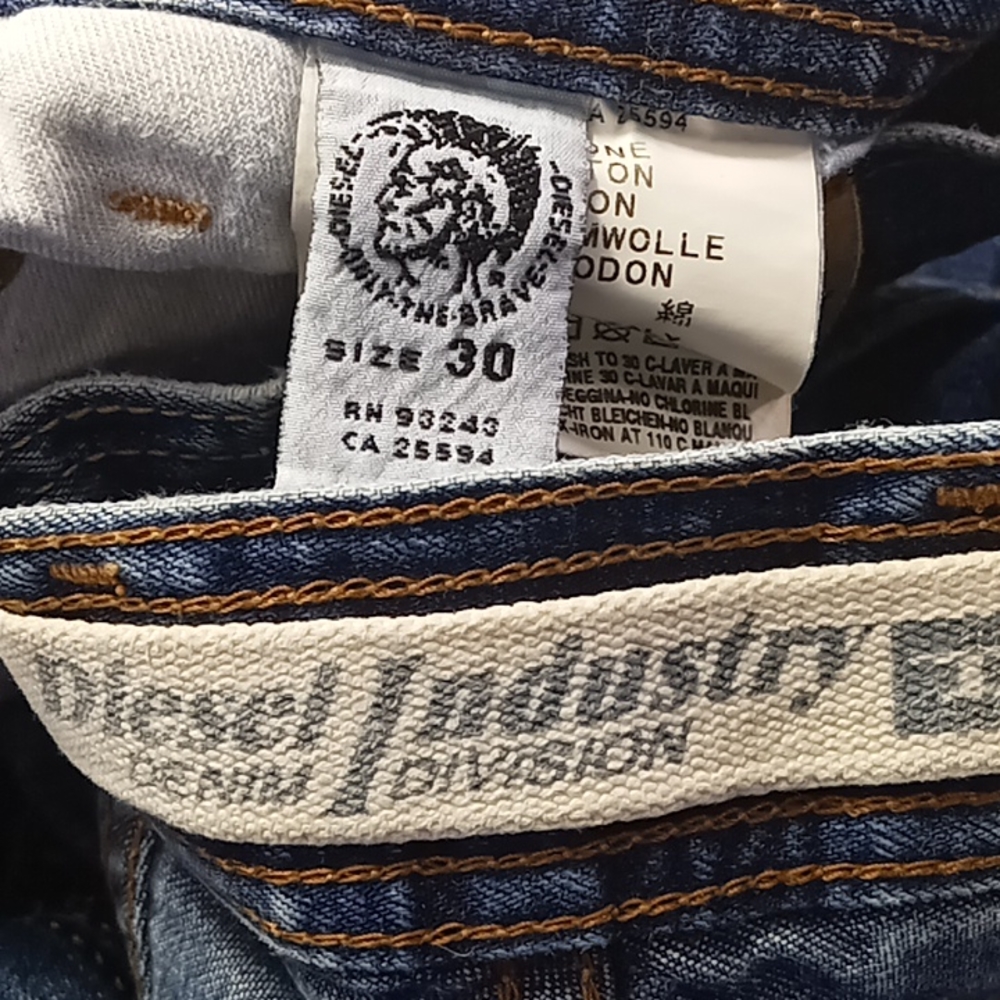 Vintage Diesel Industry Saddle Jeans Size 30 - Picture 8 of 16